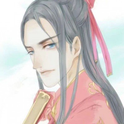 陈瑶下班戴者来女送的镯子